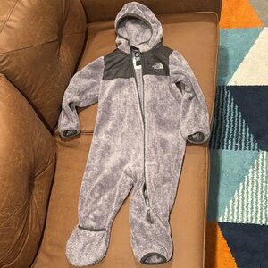 The North Face Charcoal and Black Kids Footie